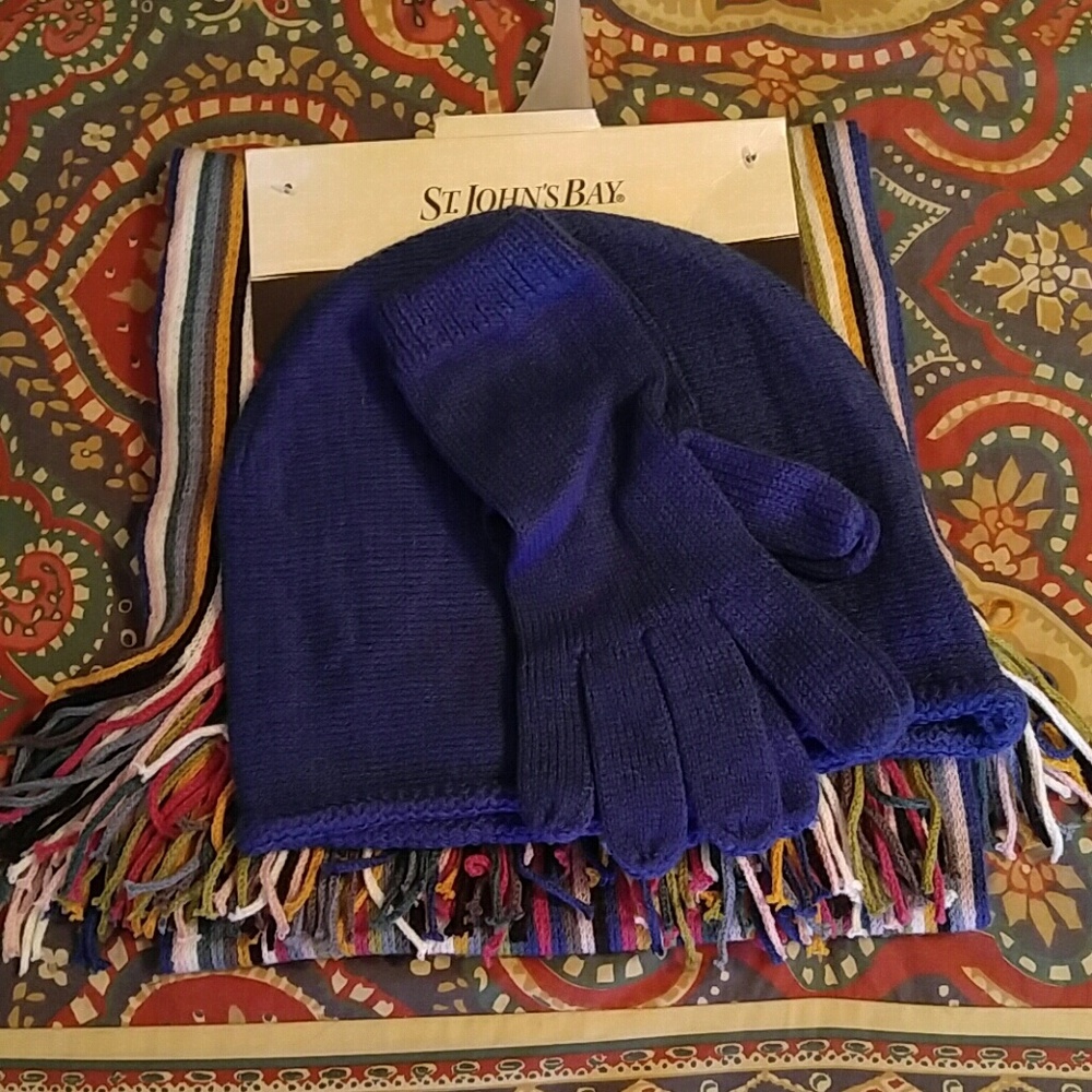 St. John's Bay Scarf, Hat & Gloves Set